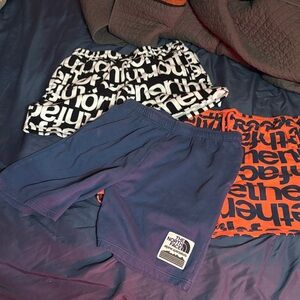 The North Face sweat shorts x 3 !